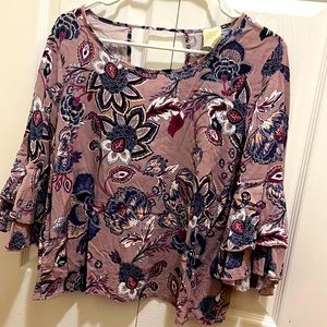 Cute quarter sleeve blouse